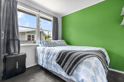 Photo of property in 16 Filmer Place, Melville, Hamilton, 3206