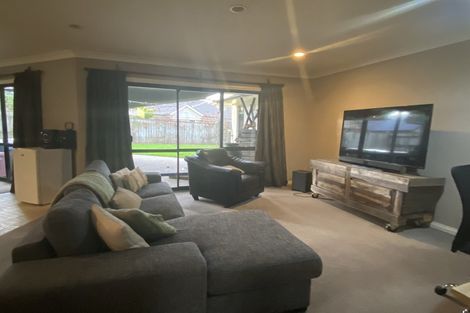 Photo of property in 16 Strathconnan Court, Rototuna, Hamilton, 3210