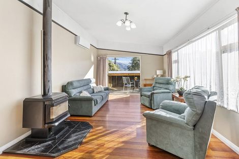 Photo of property in 21a Mahoe Street, Tawa, Wellington, 5028