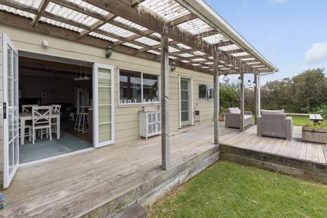 Photo of property in 19 Tuahu Place, Waitara, 4320