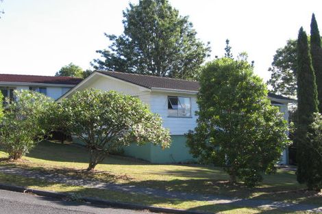 Photo of property in 4 Squirrel Lane, Browns Bay, Auckland, 0630