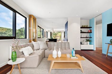 Photo of property in 31 Milne Terrace, Island Bay, Wellington, 6023