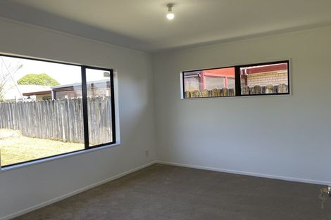 Photo of property in 3 Robina Court, Burswood, Auckland, 2013