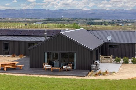 Photo of property in 39 Kordia Way, Waikerikeri, Alexandra, 9391