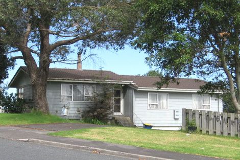 Photo of property in 54 Cedar Heights Avenue, Massey, Auckland, 0614