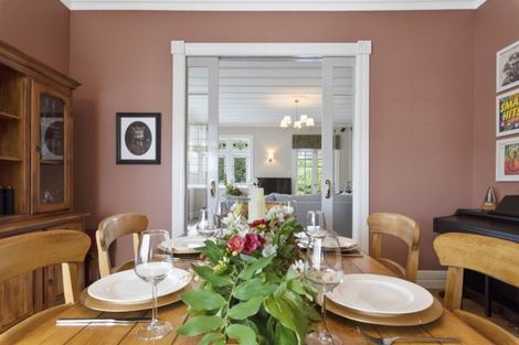 Photo of property in 1 Grove Road, Devonport, Auckland, 0624