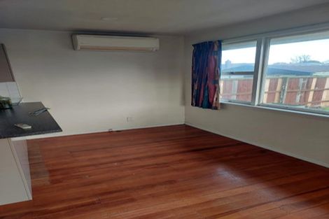 Photo of property in 90 Frensham Crescent, Woolston, Christchurch, 8062