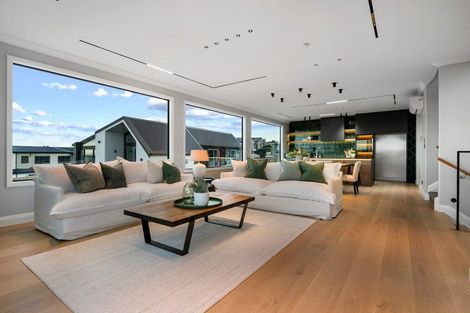 Photo of property in 36 Waitai Close, Long Bay, Auckland, 0630