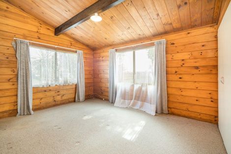 Photo of property in 9 Alma Place, Milson, Palmerston North, 4414