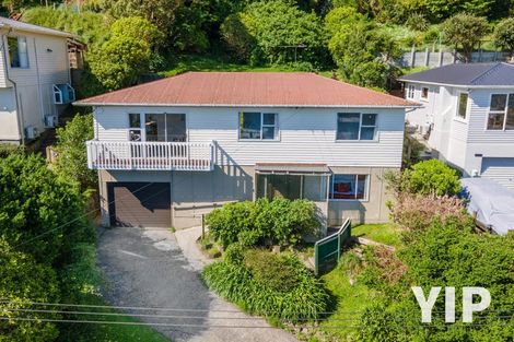 Photo of property in 93 Black Rock Road, Newlands, Wellington, 6037