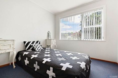 Photo of property in 25 Ellice Road, Totara Vale, Auckland, 0629