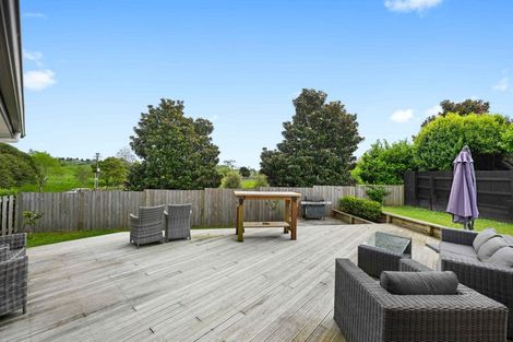 Photo of property in 16 Palm Grove Drive, Western Heights, Hamilton, 3200