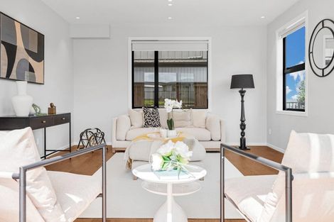 Photo of property in 2 Picnic Point Road, Hobsonville, Auckland, 0616