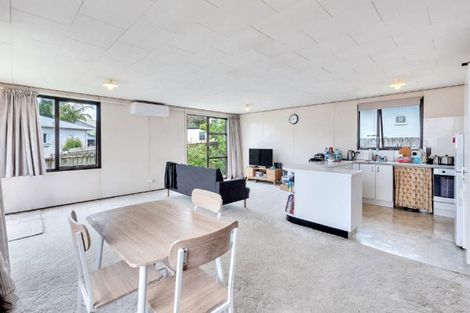 Photo of property in 39 Dellwood Avenue, Henderson, Auckland, 0612