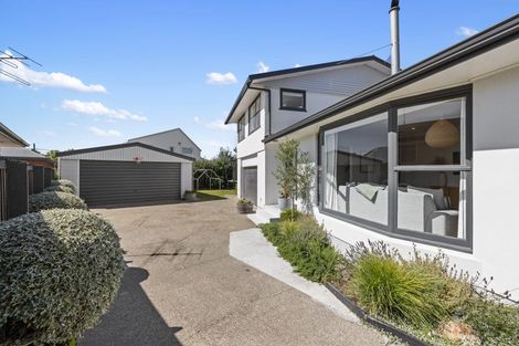 Photo of property in 21 Woodstock Place, Russley, Christchurch, 8042