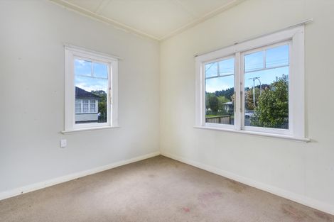Photo of property in 10 Kahikatea Drive, Kinloch, Taupo, 3377