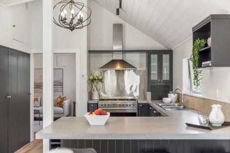 Photo of property in 95 Vauxhall Road, Devonport, Auckland, 0624