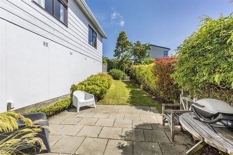 Photo of property in 22 Mercury Way, Whitby, Porirua, 5024