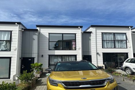 Photo of property in 15 Oki Place, Glenfield, 0629