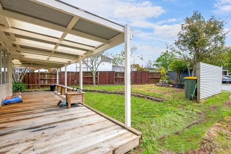 Photo of property in 24 Scarlock Avenue, Browns Bay, Auckland, 0630