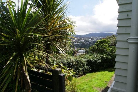 Photo of property in 60 Pembroke Road, Northland, Wellington, 6012