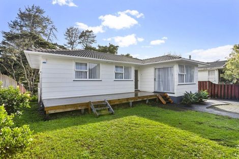 Photo of property in 72 Helena Street, Massey, Auckland, 0614