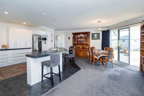 Photo of property in 10 Pohutukawa Grove, Lytton West, Gisborne, 4010