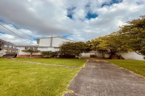 Photo of property in 49 Neil Avenue, Te Atatu Peninsula, Auckland, 0610