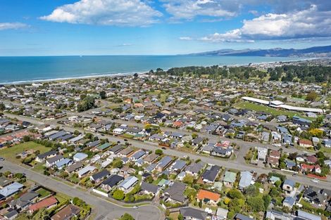 Photo of property in 150 Pacific Road, North New Brighton, Christchurch, 8083