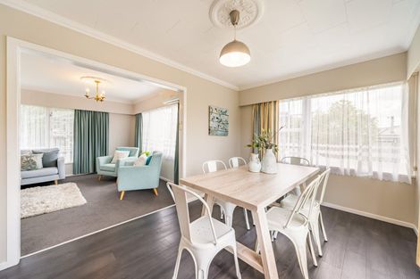 Photo of property in 8 Montana Road, Totara Park, Upper Hutt, 5018