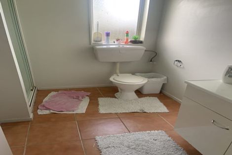 Photo of property in 4 Volta Place, Clendon Park, Auckland, 2103