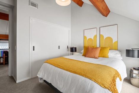 Photo of property in 10 Rushland Road, Jacks Point, 9371