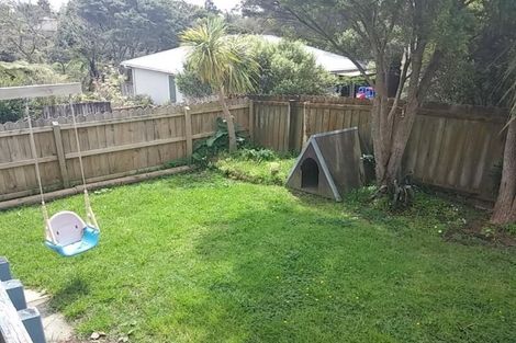 Photo of property in 28 Katrina Place, Massey, Auckland, 0614