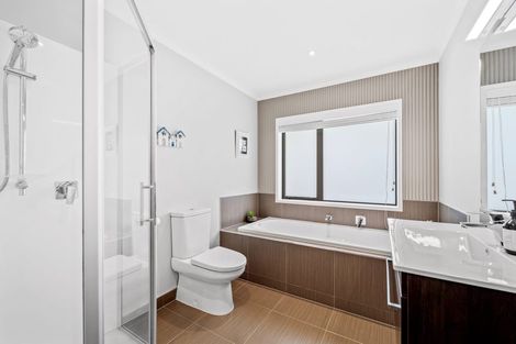 Photo of property in 23 Woodridge Drive, Stanmore Bay, Whangaparaoa, 0932