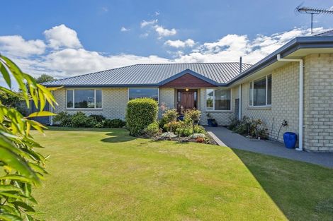 Photo of property in 4 Devon Crescent, Darfield, 7510