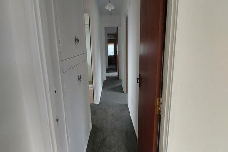 Photo of property in 3 Rathgar Road, Henderson, Auckland, 0610