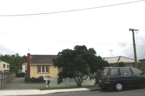 Photo of property in 18 Hillcrest Avenue, Hillcrest, Auckland, 0627
