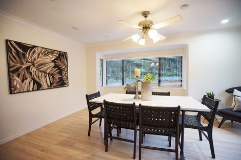 Photo of property in 33 Homewood Place, Chatswood, Auckland, 0626