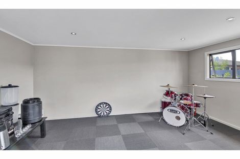 Photo of property in 5 Hegan Place, Rangiora, 7400