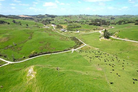 Photo of property in 153 Marohemo Road, Maungaturoto, 0587
