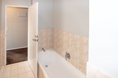 Photo of property in Maddison Apartments, 3/6a Queen Street, Palmerston North, 4410