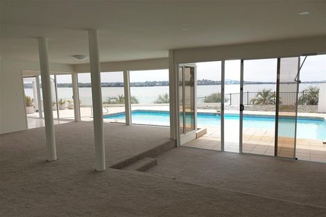 Photo of property in 102 Bramley Drive, Farm Cove, Auckland, 2012