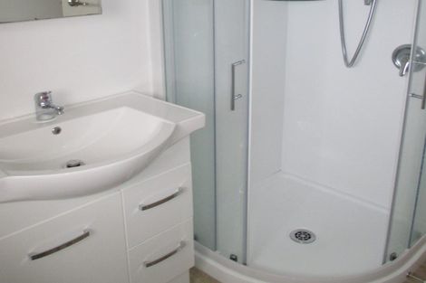 Photo of property in 38u3 Smith Street, Frankton, Hamilton, 3204