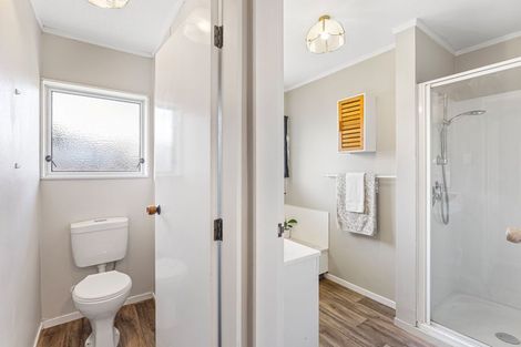 Photo of property in 7a Rodney Grove, Paraparaumu, 5032