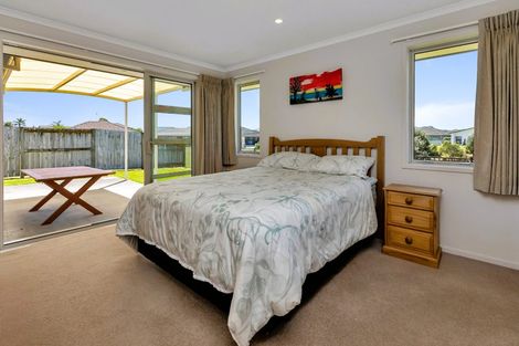 Photo of property in 12 Sando Way, One Tree Point, 0118