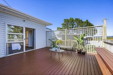 Photo of property in 31 Cameron Road, Waiuku, 2681