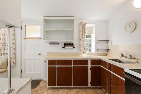 Photo of property in 32 Bridge Street, Rongotai, Wellington, 6022