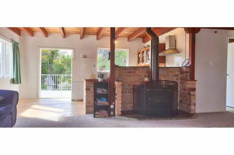 Photo of property in 14a South Lynn Road, Titirangi, Auckland, 0604