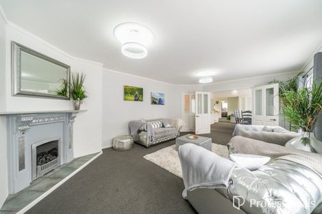 Photo of property in 10 Cottle Heath Close, Manor Park, Lower Hutt, 5019