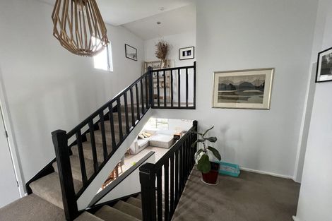 Photo of property in 20 Bay Lair Grove, Island Bay, Wellington, 6023